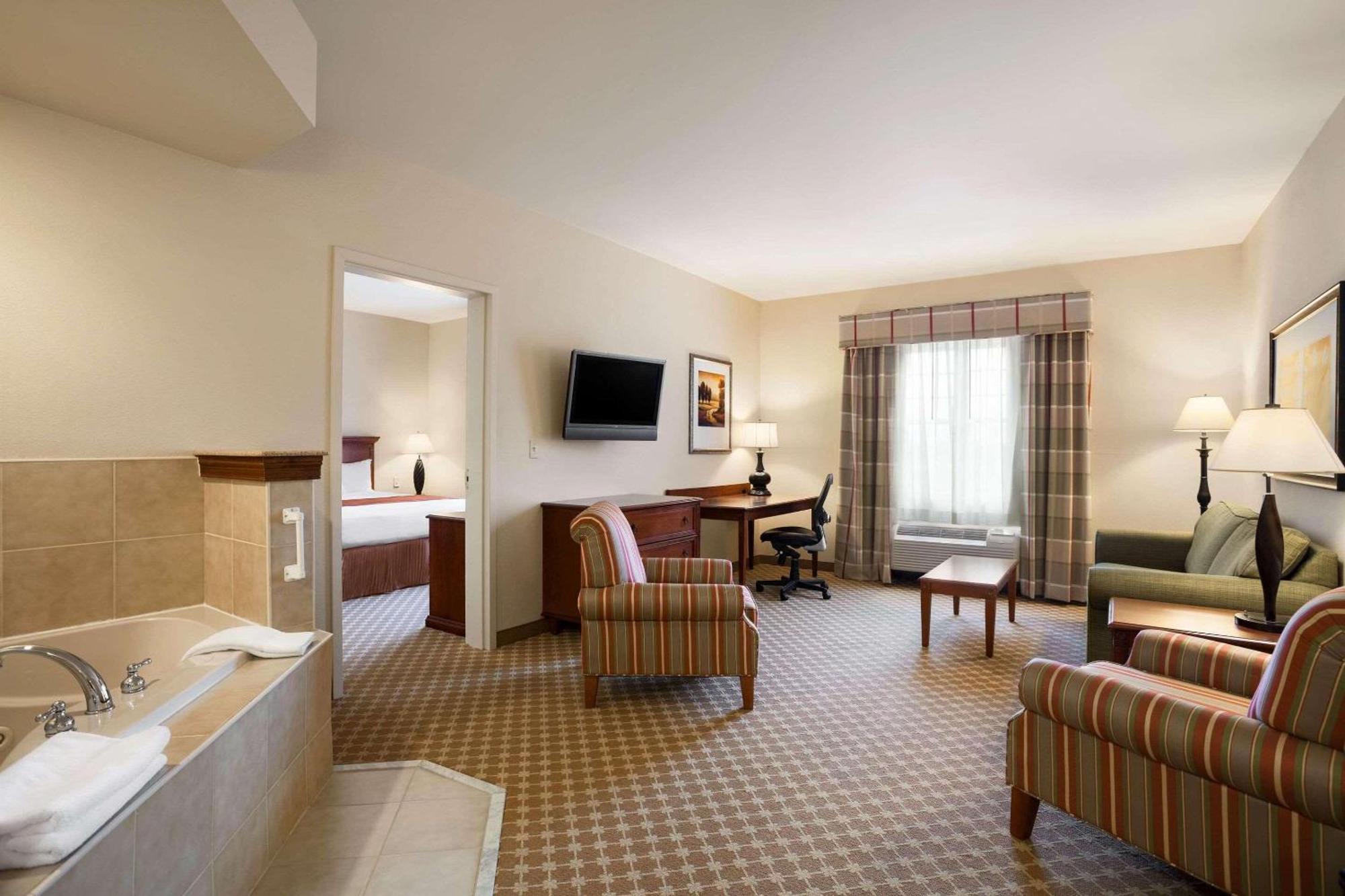 Country Inn & Suites By Radisson, Manchester Airport, Nh Bedford Esterno foto
